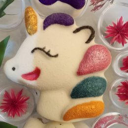 Unicorn Dreams bath bomb