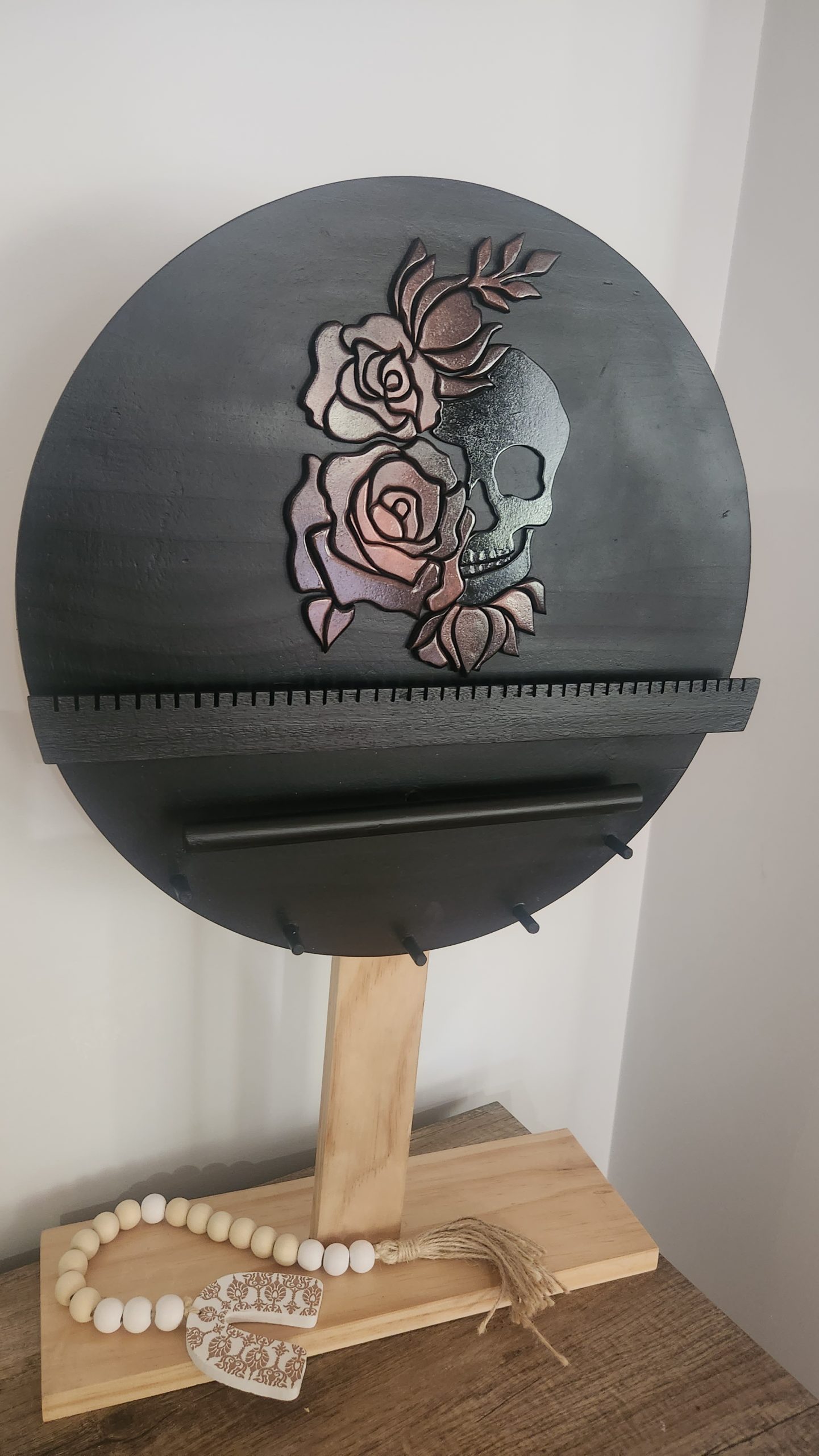 Skull & Roses Jewellery Art Display Holder Wood