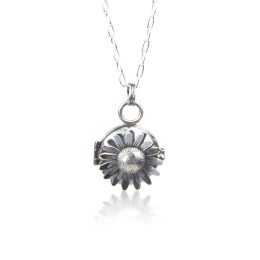 Jewellery-By-Toni-Maree-Silver-Daisy-Locket-01